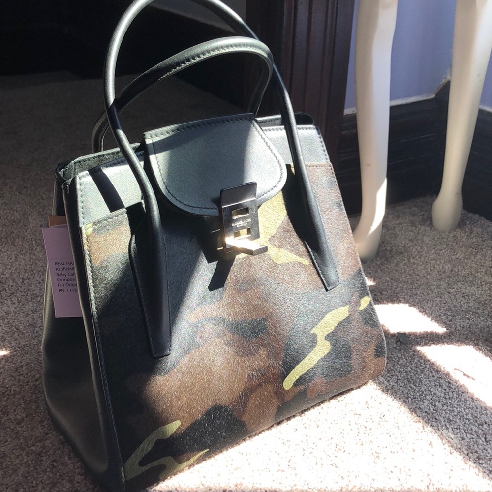 Michael Kors Olive Camo Bancroft Large NWT